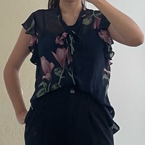Floral top ( size S )